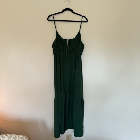 A New Day Emerald Green Dress - Picture 3 of 5